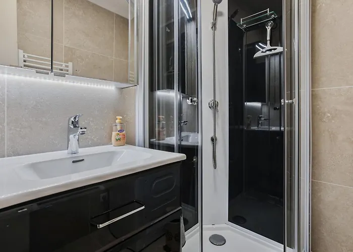 아파트 Estivales 2 *